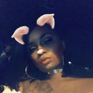 Meet your Posher, Danielle